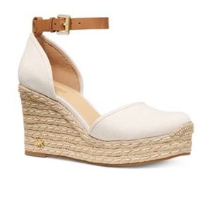 Michael Kors Kendrick wedge small weave